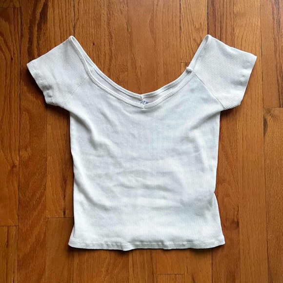 brandy Melville ada top BNWT - Picture 3 of 6